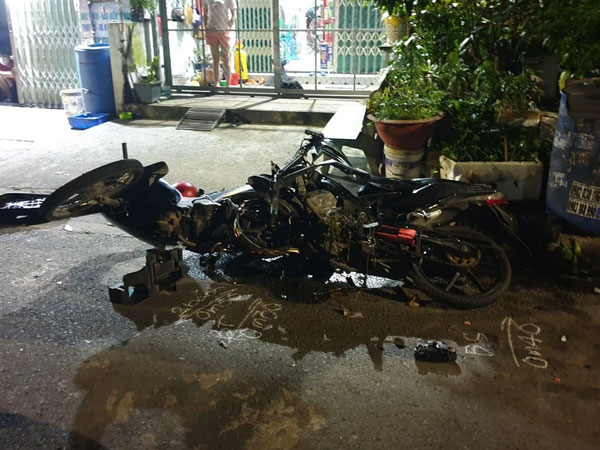 Nghe tiếng động lớn trong đêm, người dân kiểm tra phát hiện đôi nam nữ chết thảm