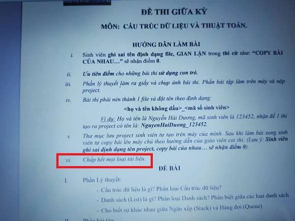 Thầy giáo cho đề thi giữa kỳ online, chỉ ghi thêm một dòng chữ cũng đủ khiến hội sinh viên 'toát mồ hôi'
