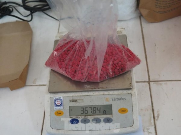 Thu giữ hàng chục kg ma tuý và hơn 1,3 tỷ đồng