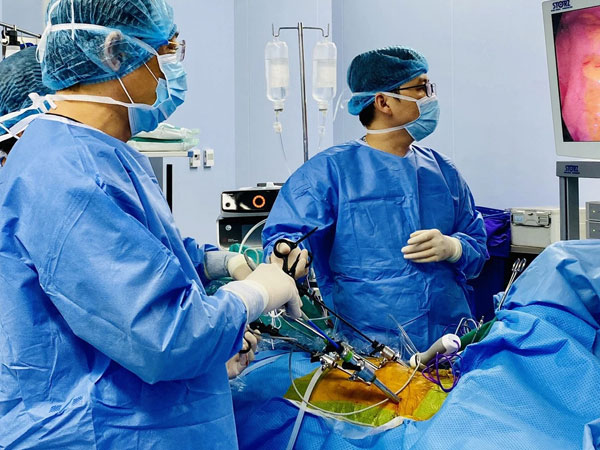 Quý ông 35 tuổi thủng ruột: Bác sĩ khuyến cáo điều ai cũng cần thận trọng