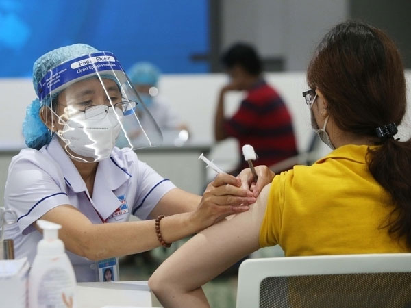 Ngày 8/11, Việt Nam thêm 7.988 ca Covid-19, đã tiêm gần 91 triệu liều vắc xin