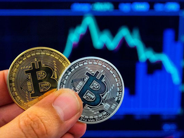 Mua Bitcoin lãi gấp 10 gửi ngân hàng, giới đầu tư mừng ra mặt