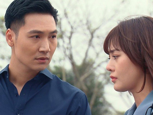 Đăng đàn xin an ủi khi chia tay người yêu vì 'gia thế không tương xứng', cô gái bị dân tình xúm vào ném đá: 'Bỏ được là may đấy!'