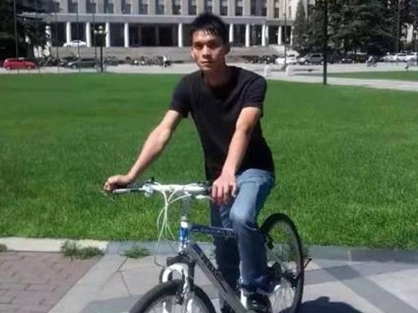 13 năm thi đại học vì muốn đỗ trường danh tiếng
