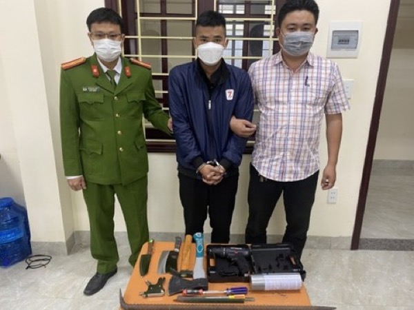 'Siêu trộm' đột nhập vào một trường đại học lấy trộm 1,2 tỷ đồng