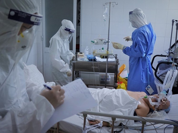 Đối tượng nào dù đã tiêm 2 mũi vaccine COVID-19 vẫn có khả năng tử vong?