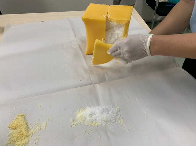 TP.HCM: Phát hiện 5kg ma tuý trong bưu kiện gửi sang Úc 'đội lốt' quà biếu