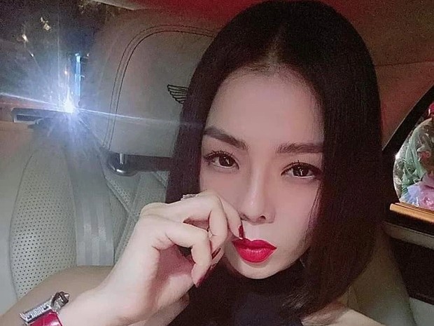 Lệ Quyên dọn 'ngói' mới, chiều thứ 7 nói về chuyện chia tay: 'Xa nhau khi không đủ yêu chứ chưa chắc vì tiền'