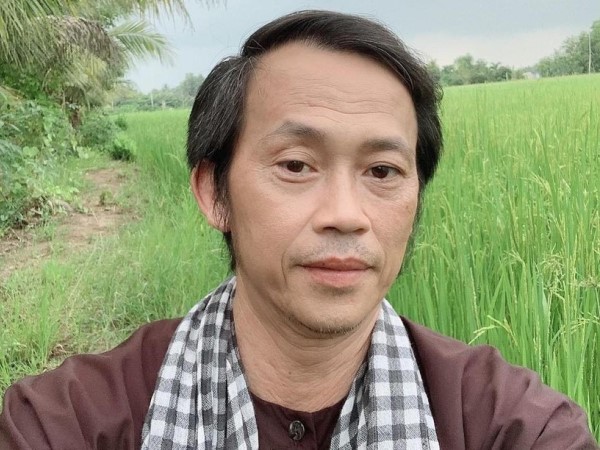 Chỉ bằng một câu nói, Trizzie Phương Trinh hé lộ tình trạng của nghệ sĩ Hoài Linh