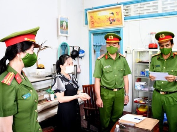 Bắt giam nguyên giám đốc trung tâm văn hoá thể thao tham ô