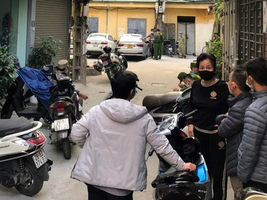 Án mạng nghiêm trọng tại Hà Nội: Người đàn ông bất ngờ bị hàng xóm đâm tử vong