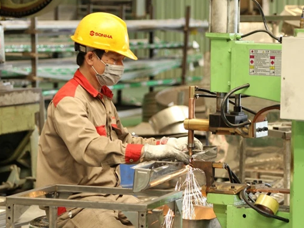 Doanh nghiệp tái cấu trúc để tồn tại và trụ vững