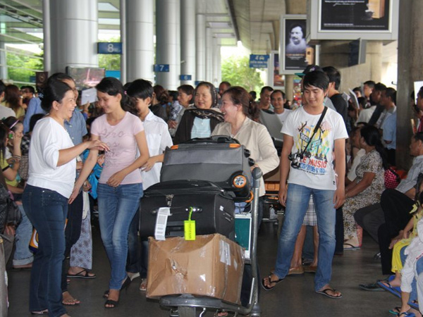 Ngóng mở lại đường bay quốc tế, triệu người sắp đồ về Việt Nam ăn Tết