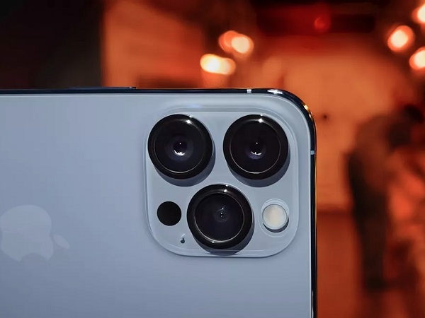 Hướng dẫn sửa lỗi camera mờ của iPhone 13