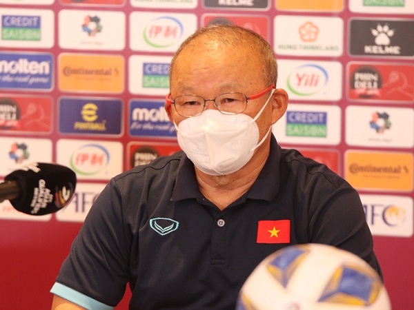 HLV Park Hang-seo: 'HLV Saudi Arabia chỉ khen xã giao cầu thủ Việt Nam'