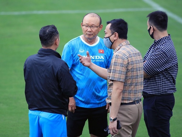 Hà Nội FC bất ngờ ký hợp đồng với trợ lý của HLV Park Hang Seo