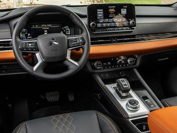 Top 10 SUV cỡ vừa có nội thất tiện nghi năm 2021