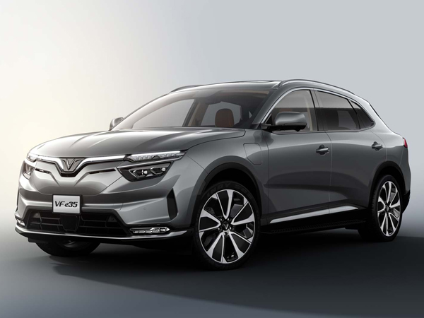 Cận cảnh VinFast VF e35: Xe hạng D, nhiều công nghệ và thiết kế tối giản