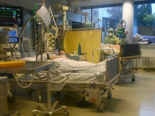 Bệnh viện quá tải, Đức phải chuyển bệnh nhân Covid-19 sang nước khác điều trị