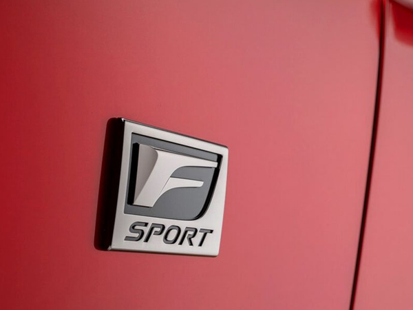 Lexus F là gì? Tại sao hãng xe sang Nhật Bản lại chọn ký tự này
