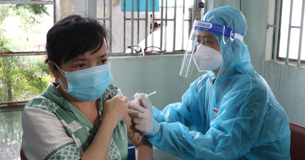 Cần Thơ ghi nhận số ca Covid-19 kỷ lục, Sóc Trăng thêm gần 400 trường hợp F0