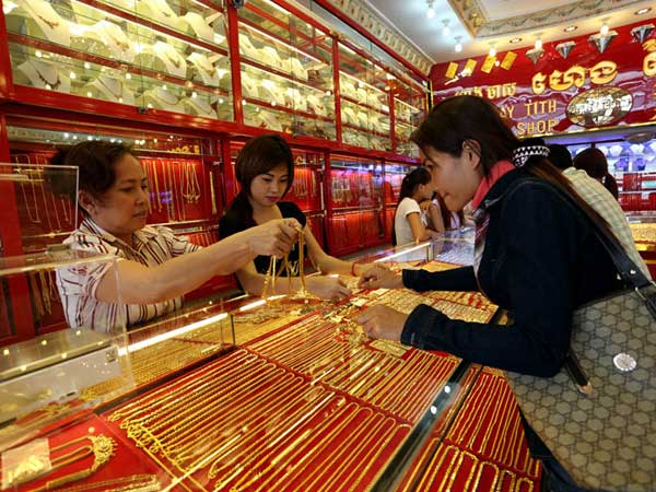 Dồn hết tiền mua đất đầu cơ 18 cây vàng, chỉ nửa tháng bà chị Hà Nội lãi lớn