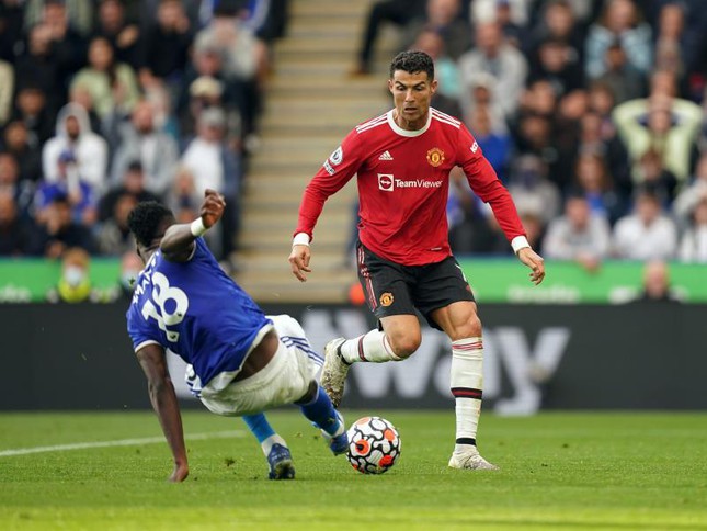 Tân HLV của MU được khuyên 'tống cổ Ronaldo'