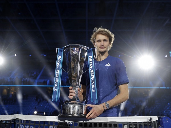 Đánh bại Medvedev, Alexander Zverev vô địch ATP Finals