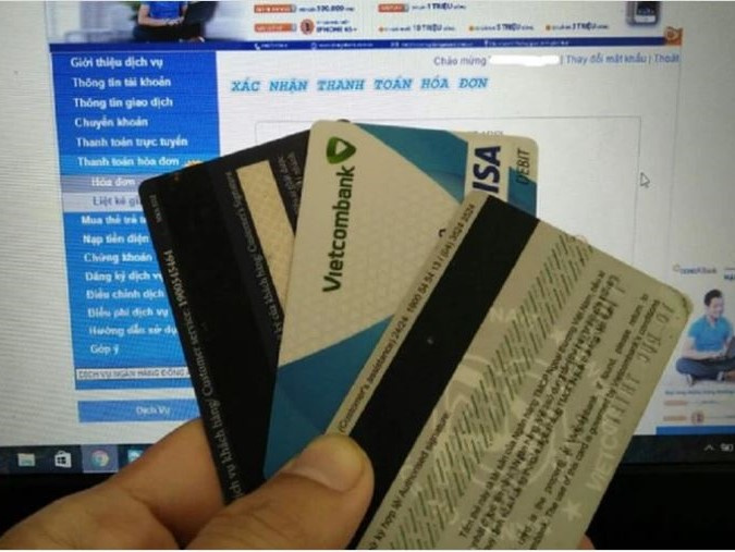 Thẻ ATM từ sẽ bị 'khai tử' sau 31/12/2021
