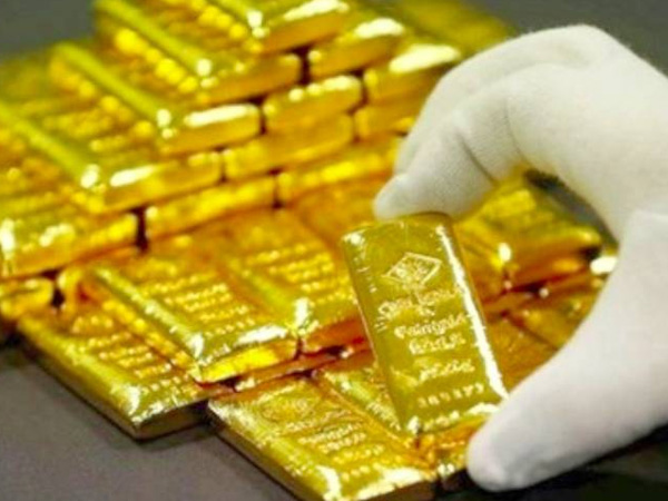 Vàng SJC bật tăng qua vùng 60,1 triệu đồng/lượng, vàng thế giới rơi vào tình trạng bán tháo hoảng loạn