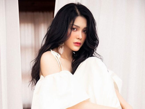 Hậu drama với Ngọc Trinh, Lily Chen gây hoang mang tột độ khi bất ngờ thông báo sẽ chết vì một người đàn ông?
