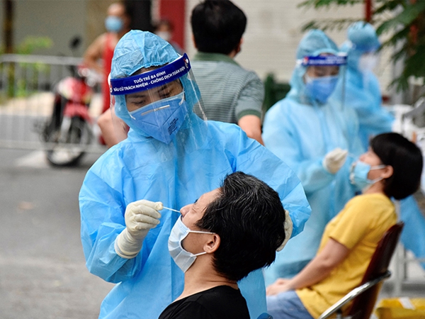 Hà Nội ra thông báo khẩn tìm người dự lễ kỷ niệm thành lập trường đại học liên quan F0