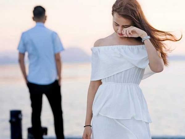 Yêu đương 4 năm, bạn trai 'đánh bài chuồn' bằng lý do khó đỡ khiến cô gái nghẹn họng