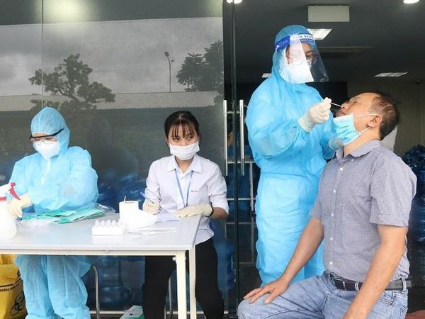 Thanh Hoá: Tạm dừng tiêm vắc xin Vero Cell tại huyện Nông Cống, chờ chỉ đạo