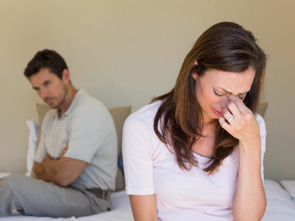 Mất niềm tin vào phụ nữ vì vợ cũ bỏ đi theo trai, chồng lấy 2 tỷ đồng ra thử lòng vợ mới và cái kết