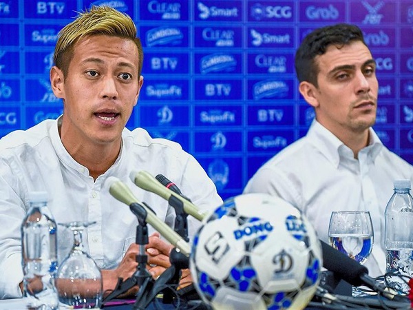 'HLV online' Keisuke Honda trực tiếp dẫn dắt Campuchia tại AFF Suzuki Cup 2020