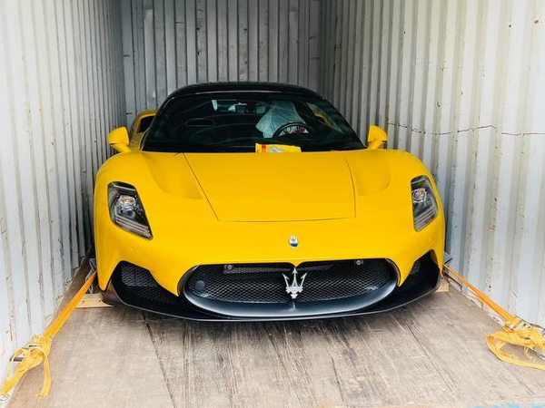 Khui công siêu xe Maserati MC20 đầu tiên tại Việt Nam