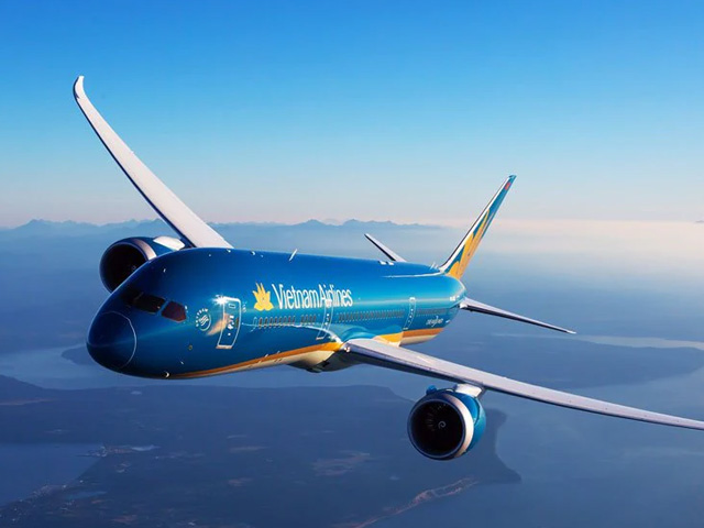 Vietnam Airlines lỗ tiếp 3.400 tỷ đồng quý 3/2021, nguy cơ bị hủy niêm yết do âm vốn chủ sở hữu