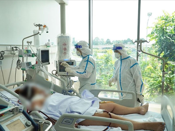 Sở Y tế TP.HCM nói gì về gần 1.000 nhân viên y tế nghỉ việc