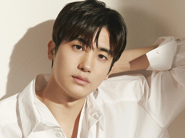 Đang sánh đôi bên Han Hyo Joo, Park Hyung Sik đã tính chuyện cặp kè mỹ nhân cảnh nóng 19+ Han So Hee