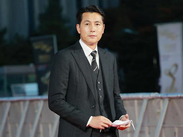 Jung Woo Sung, Go Kyung Pyo nhiễm COVID-19, Song Joong Ki cùng loạt sao hạng A trở thành đối tượng có nguy cơ