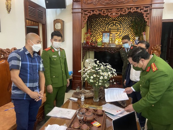 Cho vay lãi hơn 1.000%/năm, hai anh em ruột Triển - Vọng cùng nhau xộ khám