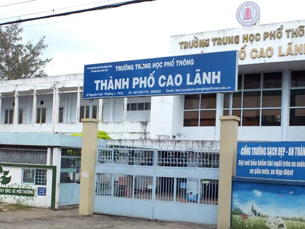 Kỷ luật hiệu phó gửi video nhạy cảm cho giáo viên cùng trường