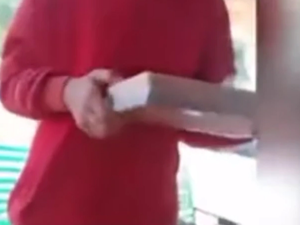 Cô gái đặt đồ theo kiểu 'mẹ thiên hạ', 23 đơn hàng đến nhà chất đống nhưng chỉ lấy chiếc áo 77 nghìn