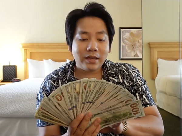 Khoa Pug tiết lộ chuyện ảnh, video bị 'bốc hơi', thừa nhận 'đánh gậy' kênh YouTube của Johnny Đặng
