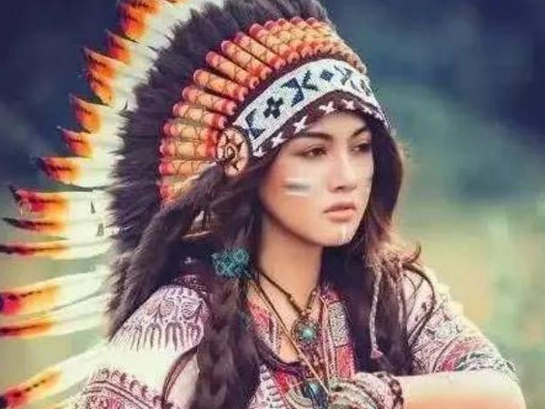 Bộ lạc nữ duy nhất trên thế giới: Bắt cóc đàn ông mạnh để sinh con và đuổi họ đi khi mang bầu