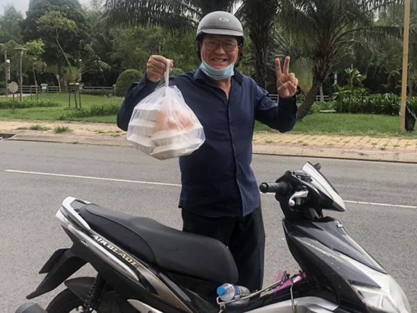 Phản ứng của nghệ sĩ Duy Phương khi bị nói có vợ nhiều quá chi rồi than khổ, hé lộ gia cảnh hiện tại