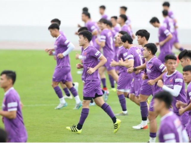 Malaysia 'kinh ngạc' khi thầy Park loại người hùng của U23 Việt Nam