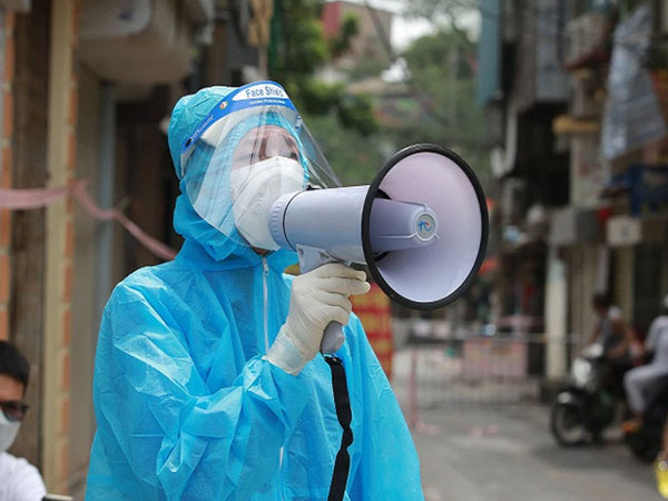 KHẨN:  Phát hiện F0 mới, Hà Nội tìm người tới phòng công chứng ở Ba Đình