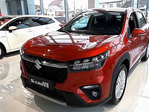 Suzuki S-Cross 2022 từ 755 triệu đồng, đối thủ Hyundai Kona